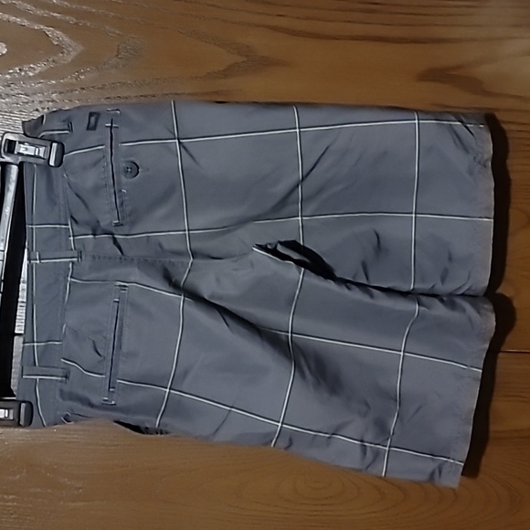 Tony Hawk Shorts Size 10 Grey Plaid Pattern - Picture 5 of 6